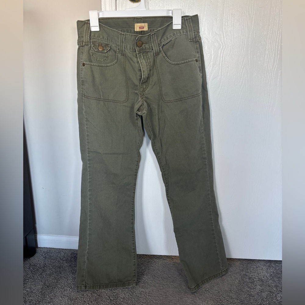 Green Levi’s straight leg pants